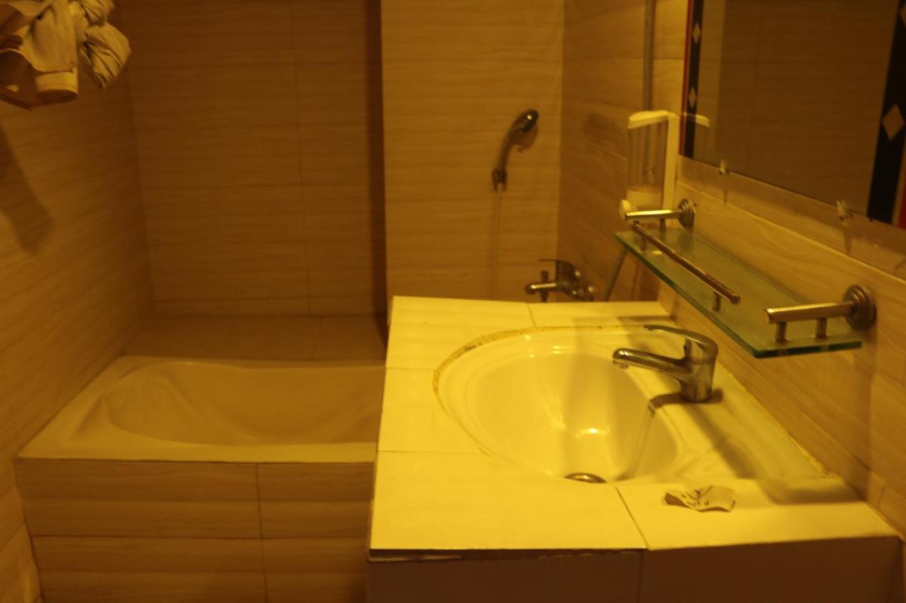 78 Firoza Inn 达卡 外观 照片